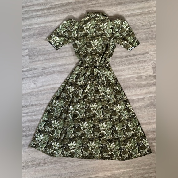Handmade green patterned print dress - Picture 5 of 7